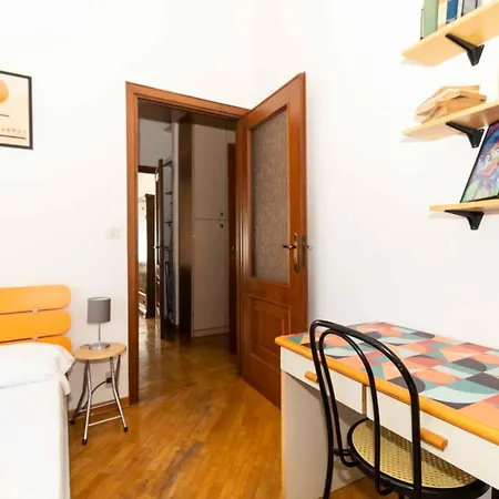 Borgo Crimea Roomy Apartment Apartman *