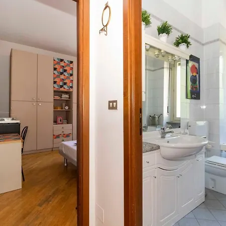 Borgo Crimea Roomy Apartment Apartman *
