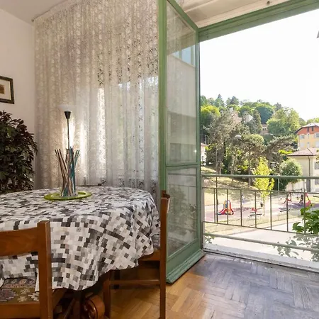 Borgo Crimea Roomy Apartment Apartman