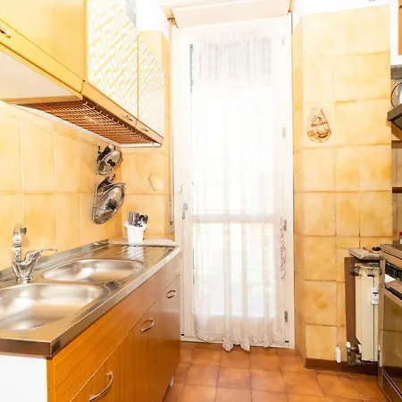 Borgo Crimea Roomy Apartment *